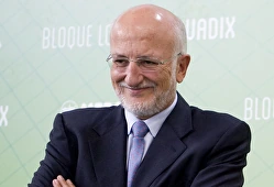 Juan Roig tiene 67 años y es el dueño de Mercadona. Ocupa la tercera posición en la lista de los españoles más ricos del mundo. Su patrimonio neto es de 4.748 millones de euros.
