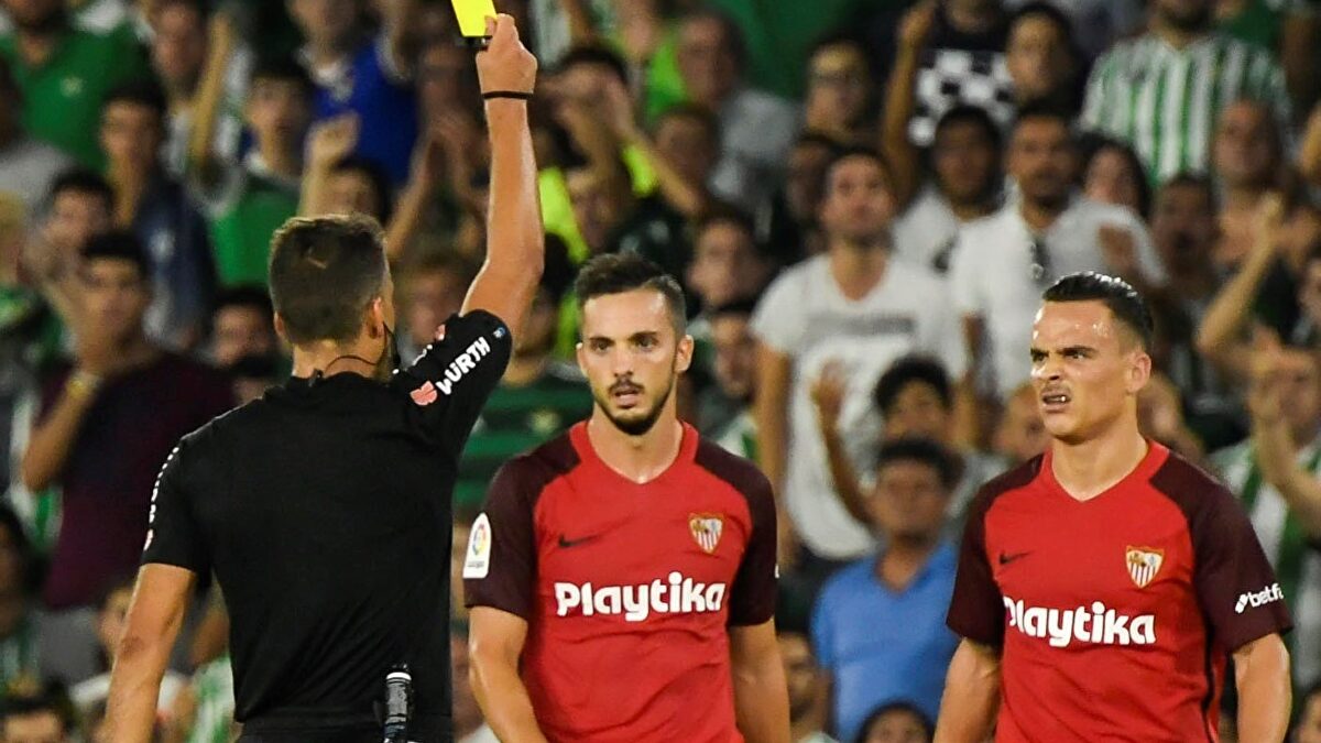 Plaga de tarjetas en LaLiga: de la expulsión de Flick al riesgo de sanción de Bordalás