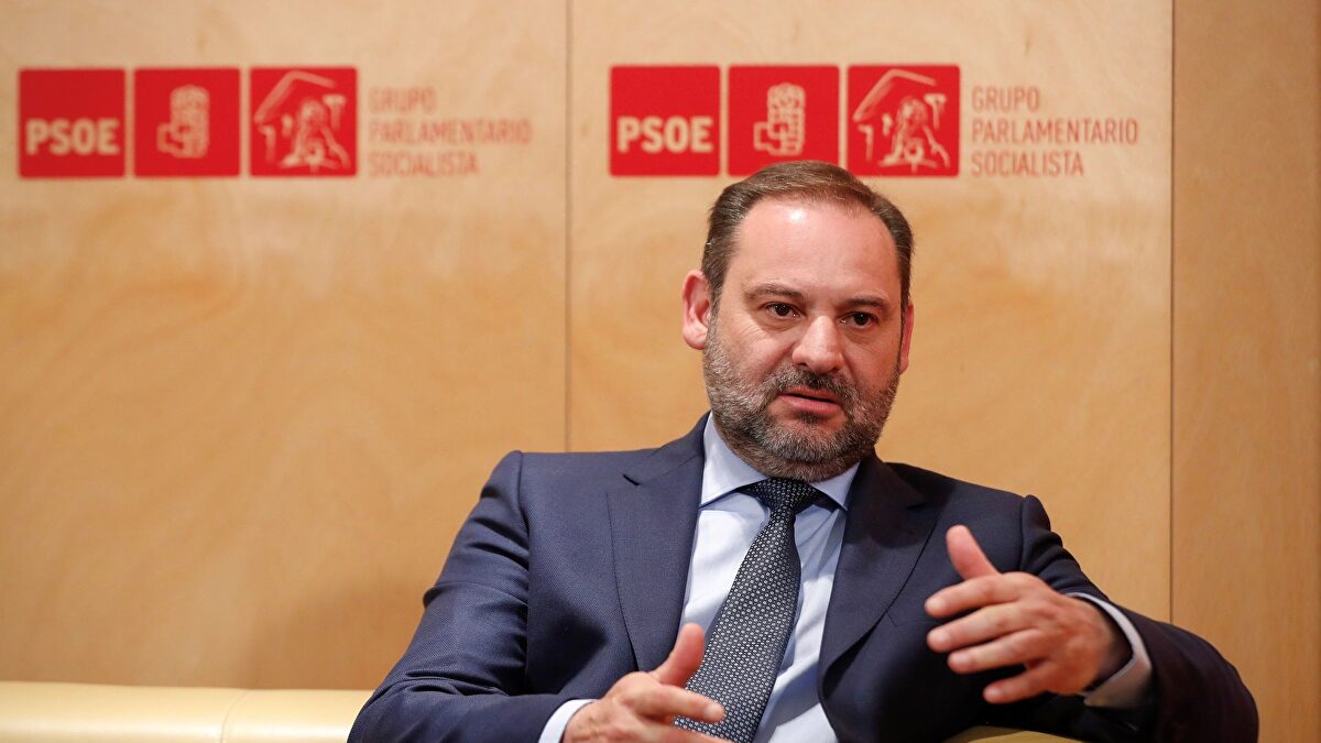 La UCO descubre una contabilidad "A" y "B" para los gastos de Ábalos: "Apunta 1800. Jefe b"