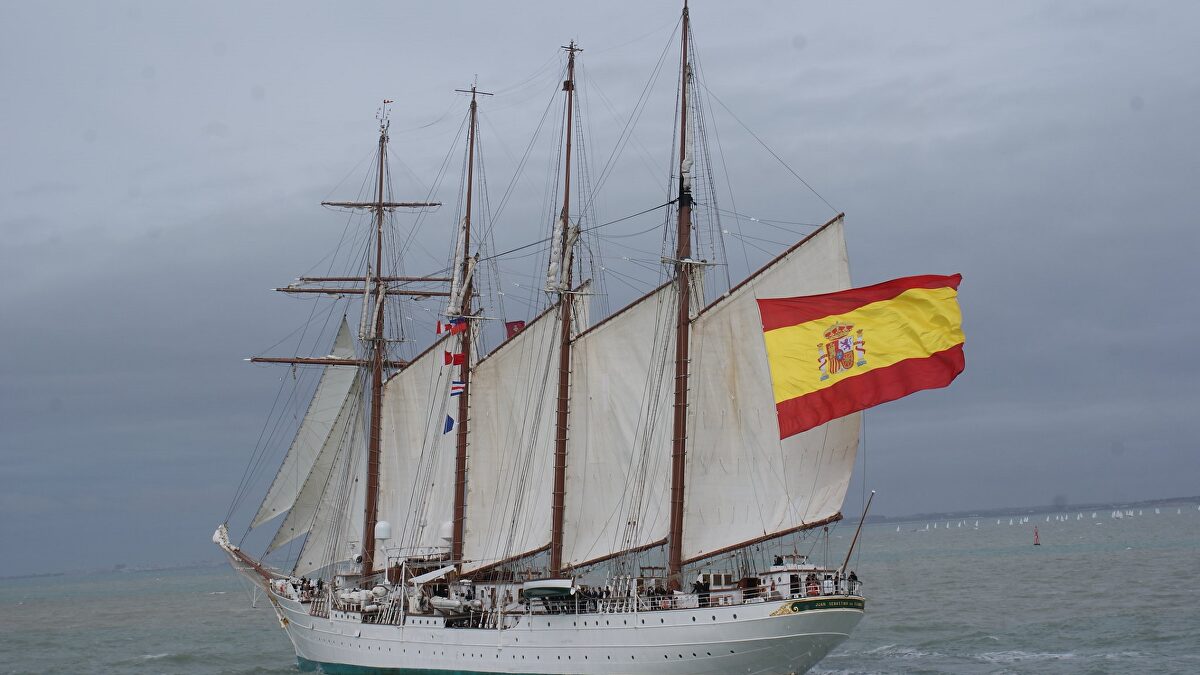 Cien años de leyenda en alta mar: así celebrará la Armada el siglo de vida del buque escuela Juan Sebastián Elcano