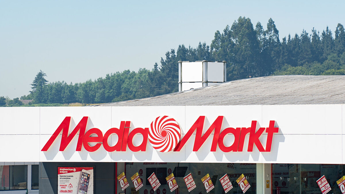 Cinco encapuchados armados asaltan un MediaMarkt de Toledo y hieren a un vigilante de seguridad