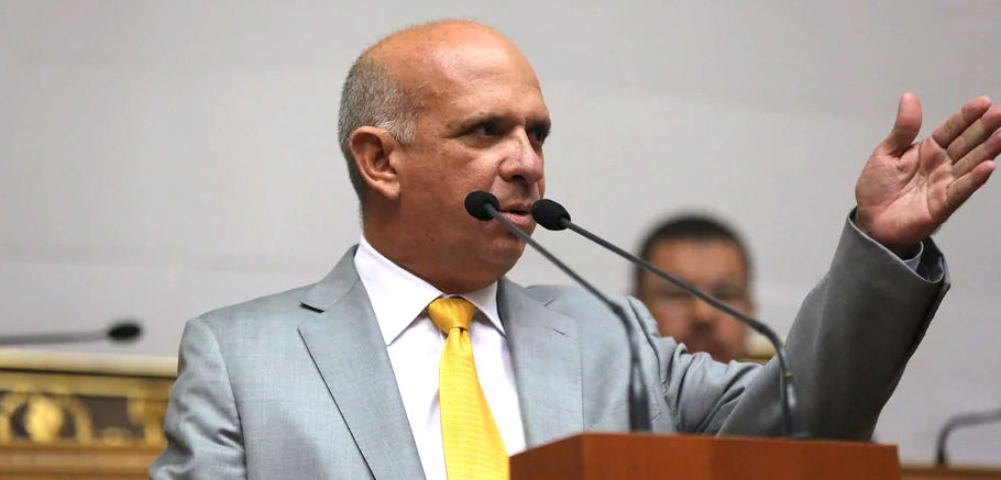 hugo-carvajal-foto-recorte.jpg