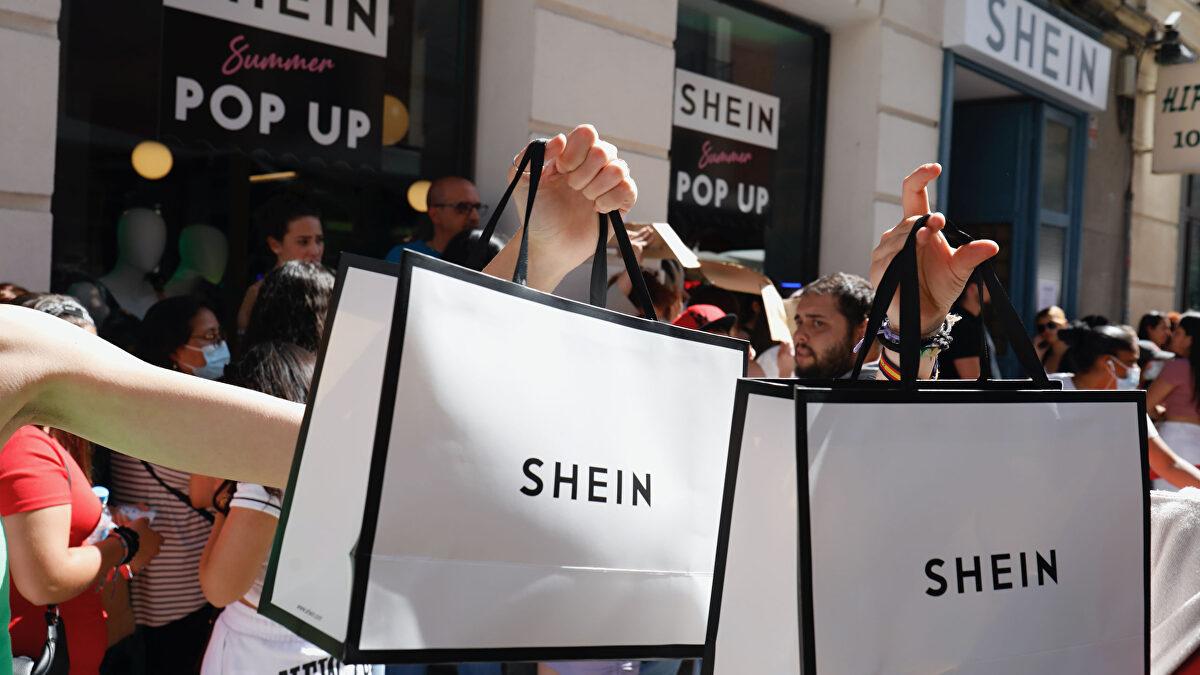 Shein elige Francia para sus primeras tiendas físicas pese a la ley contra la moda rápida