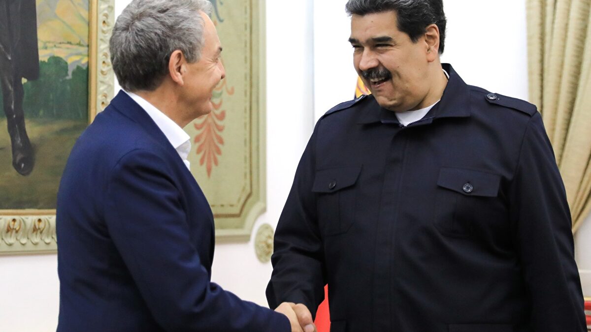 El Nobel a María Corina Machado deja solos a Sánchez y Zapatero con Maduro
