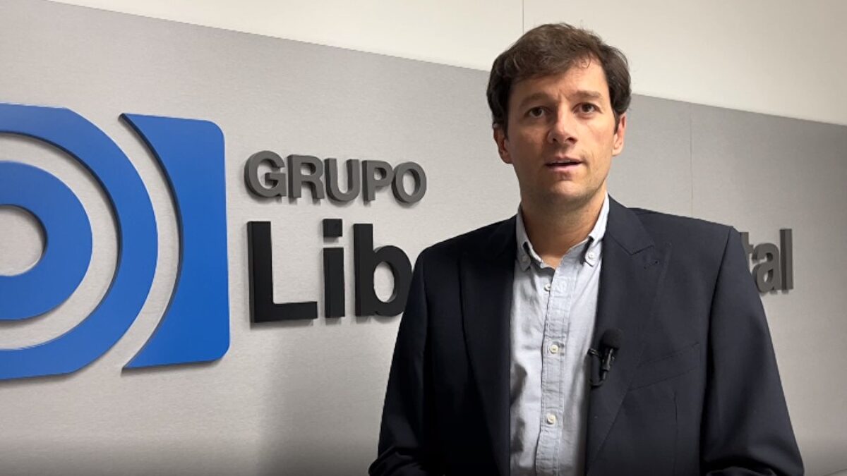 Editorial de Juan Pablo: Claudia Montes y Ábalos: A todo tren destino Asturias