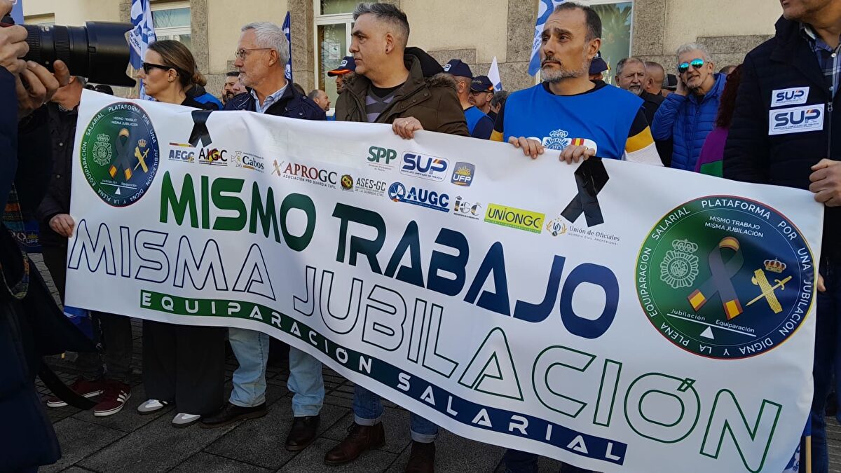 ¡Policías y guardias civiles se encierran en Interior!