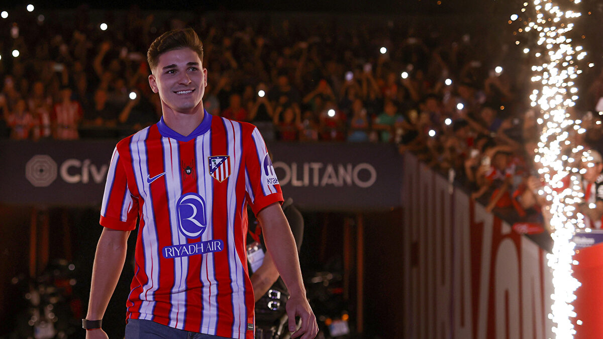La gran mentira del Barcelona con Julián Álvarez: le llamaban "el suplente del City"