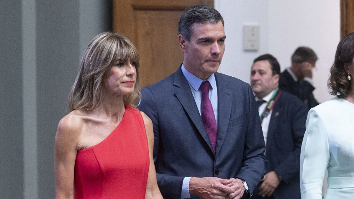 Los investigadores sospechan que Sánchez ordenó montar las cloacas durante su reflexión tras ser imputada Begoña Gómez