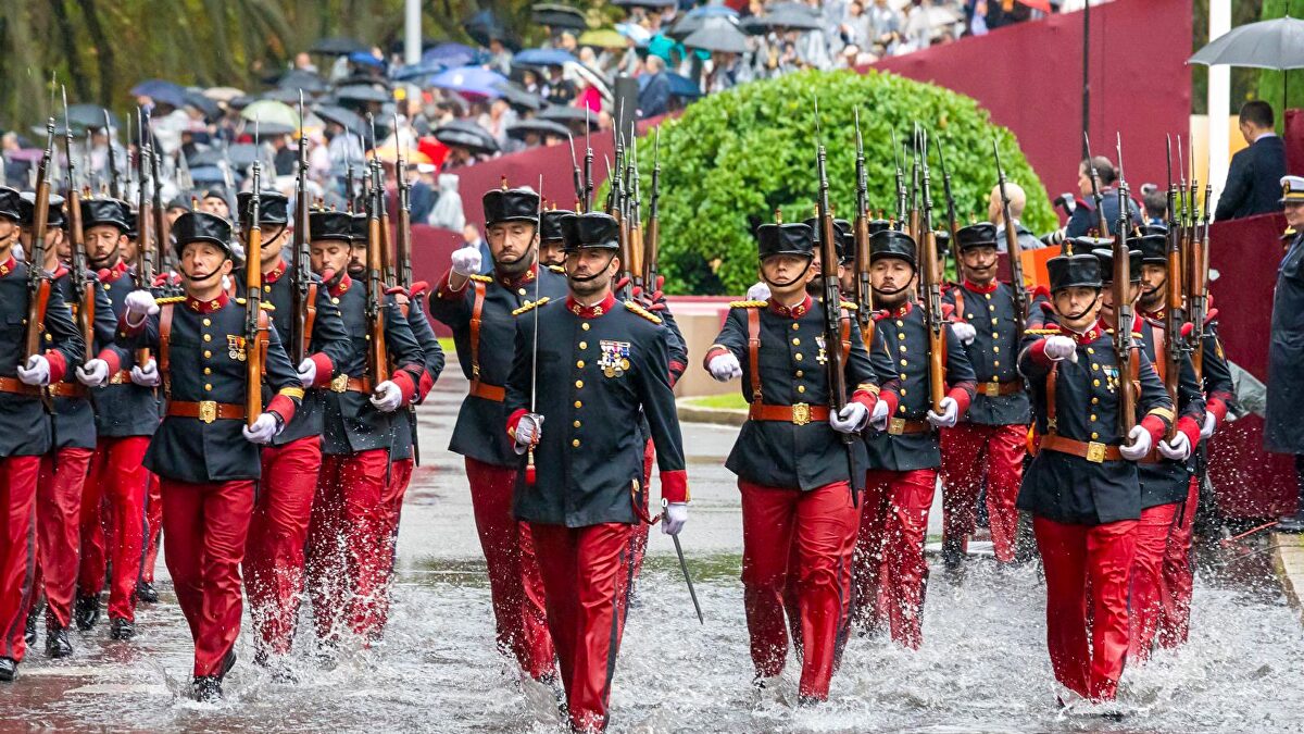 Los datos clave del desfile de la Fiesta Nacional: 3.800 militares, 74 aeronaves, 162 vehículos y la Formación Mirlo