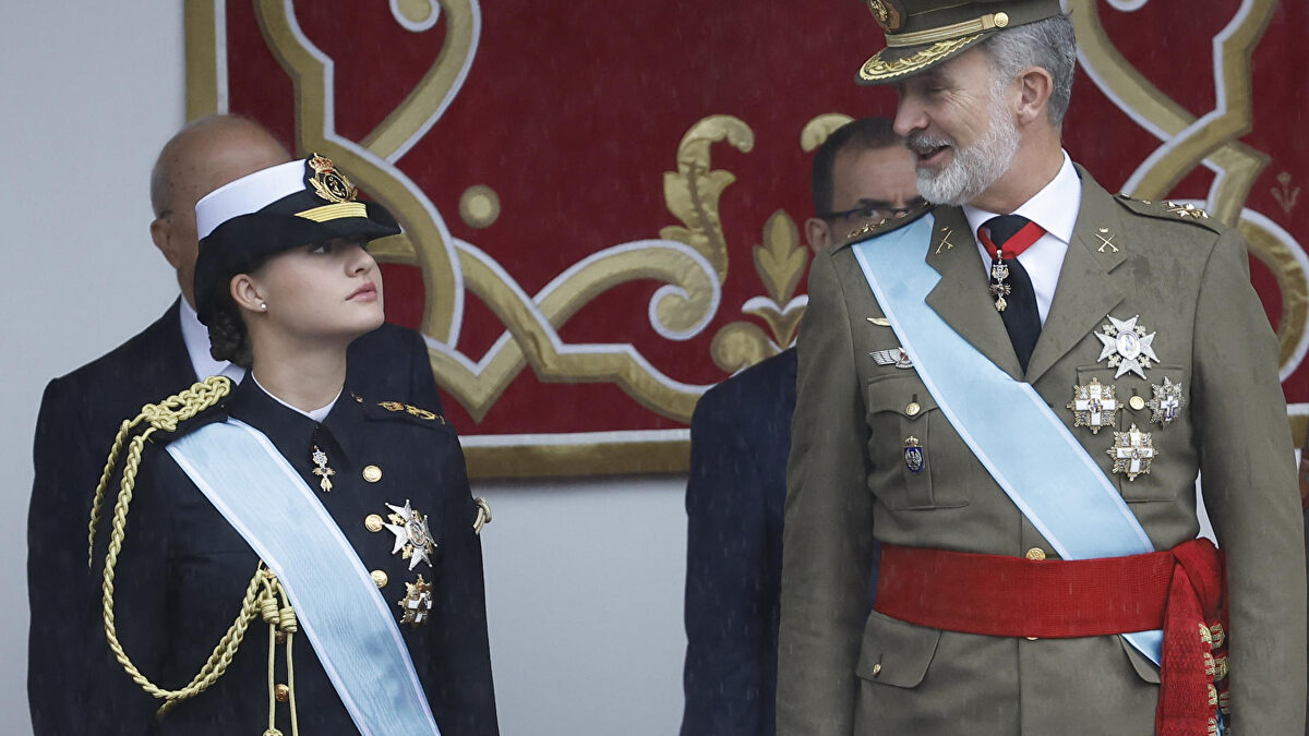 El malestar con Sánchez, el nuevo uniforme de Leonor y la Formación Mirlo marcan el acto central de la Fiesta Nacional