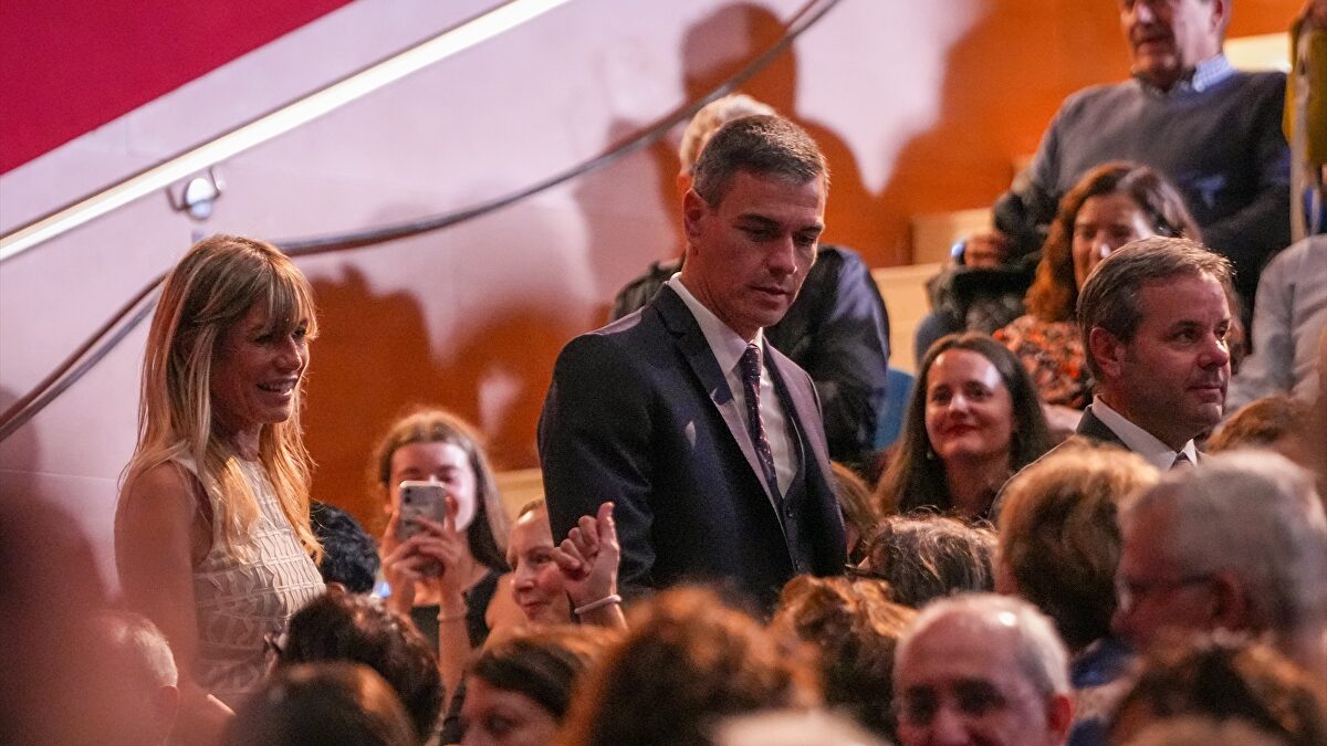 Los cientos de mails entre la asesora de Begoña Gómez y la Complutense nombran más empresas: ONCE, Mercadona, Caixa