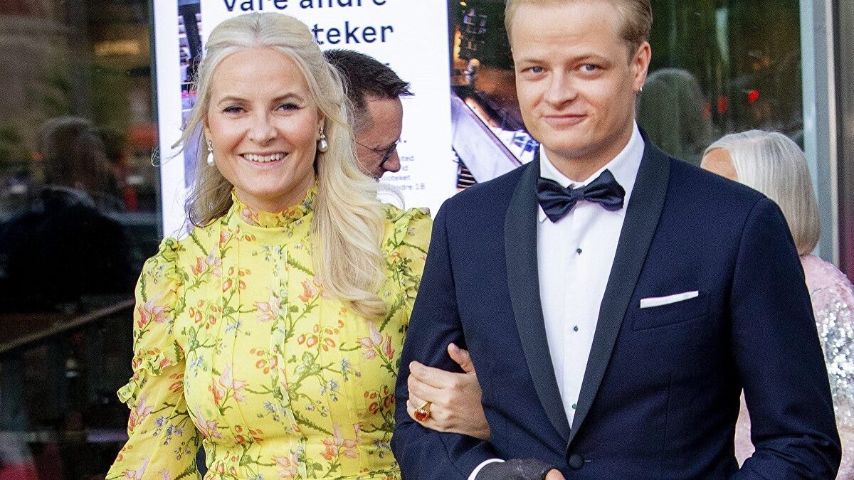 Marius Borg, hijo de Mette-Marit, detenido antes de su juicio por agresión sexual