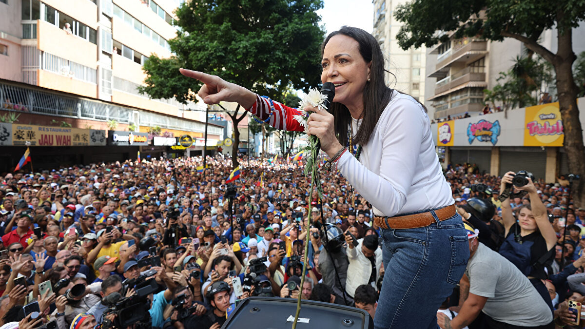 ¿Acabará el Premio Nobel a Corina con el plan oculto de Zapatero y los chavistas?