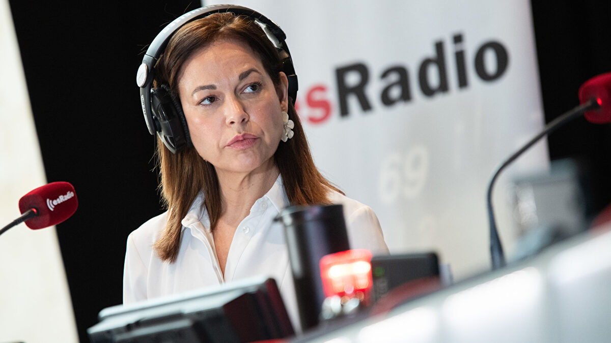 Rosana Laviada, subdirectora de 'Es la Mañana', premio Antena de Oro de Radio