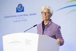 17 de octubre de 2024, Eslovenia, Predoslje: La presidenta del Banco Central Europeo (BCE), Christine Lagarde, habla durante la rueda de prensa posterior a la reunión del BCE en el castillo de Brdo. Foto: Bor Slana/STA/dpa