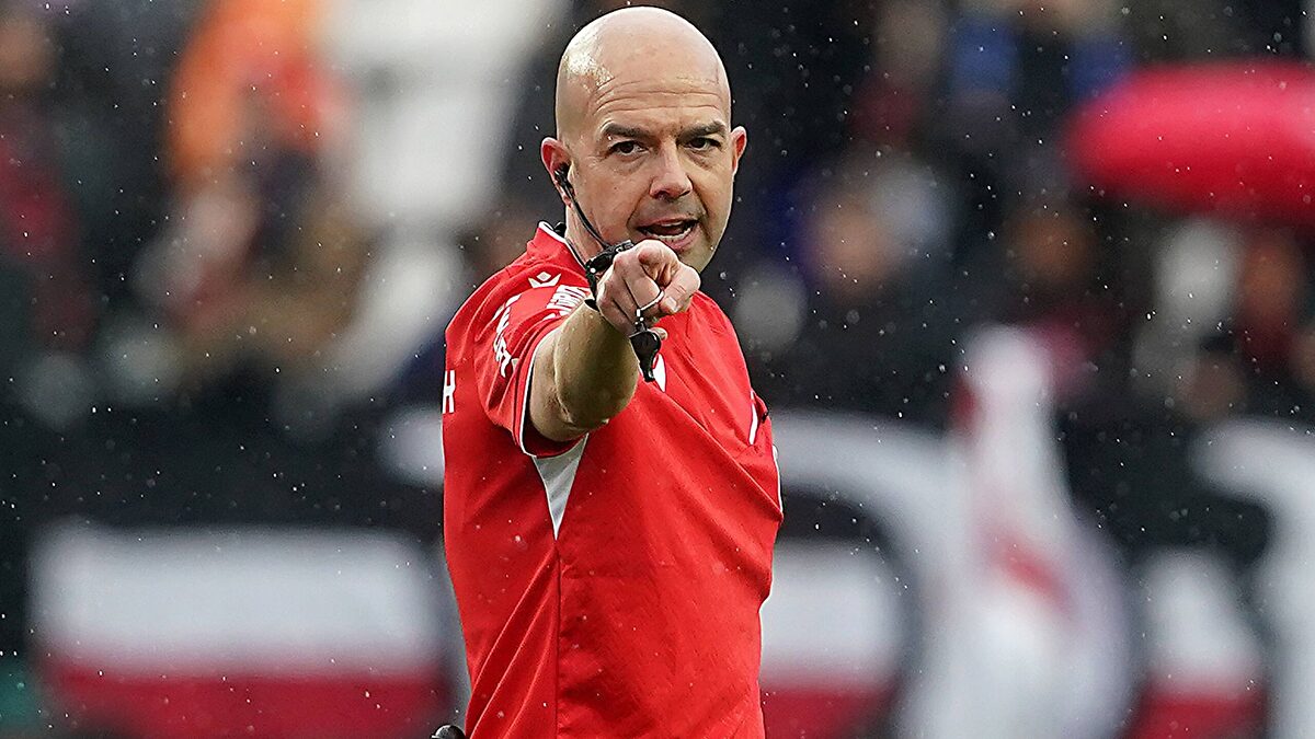 La vergonzosa diferencia de criterio del arbitraje español: el penalti a Iñaki Williams y el escamoteado a Vinicius