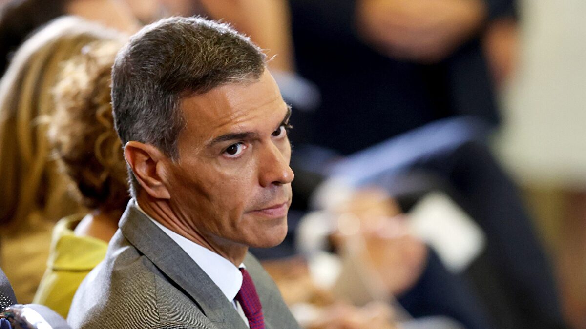Politólogo sobre las maniobras electorales de Sánchez: "La cortina de Gaza no le servirá, la corrupción le va a comer"