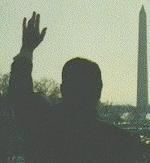 Reagan, despidiéndose de sus fieles tras abandonar la Presidencia.