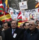 Mikel Buesa y Antonio Aguirre, en la cabecera de la manifestación del 3F.