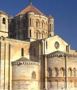 Vista de la Gran Colegiata de Santa María la Mayor, en Toro.