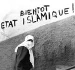 ¡PRONTO, EL ESTADO ISLÁMICO!, reza esta pintada.