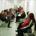 Desempleados en unas oficinas del INEM