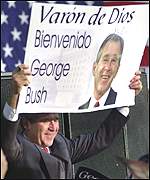 Bush busca el voto hispano