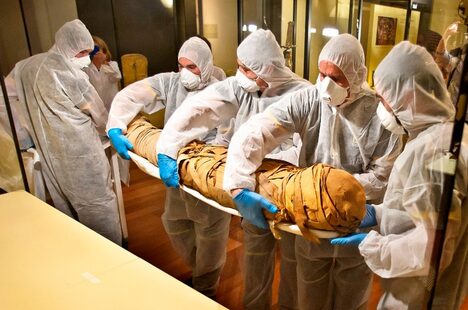 traslado-momias-arqueologico.jpg&x=468&y