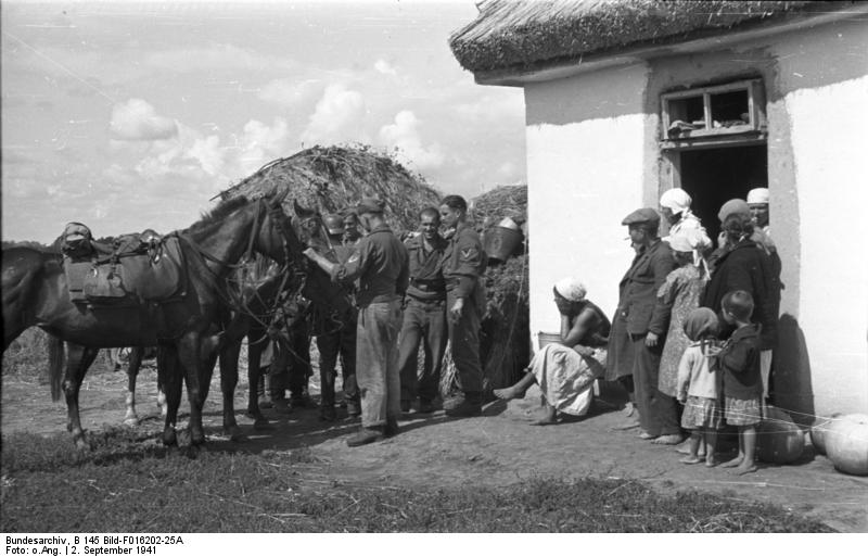 Bundesarchiv_B_145_Bild-F016202-25A_Sowj
