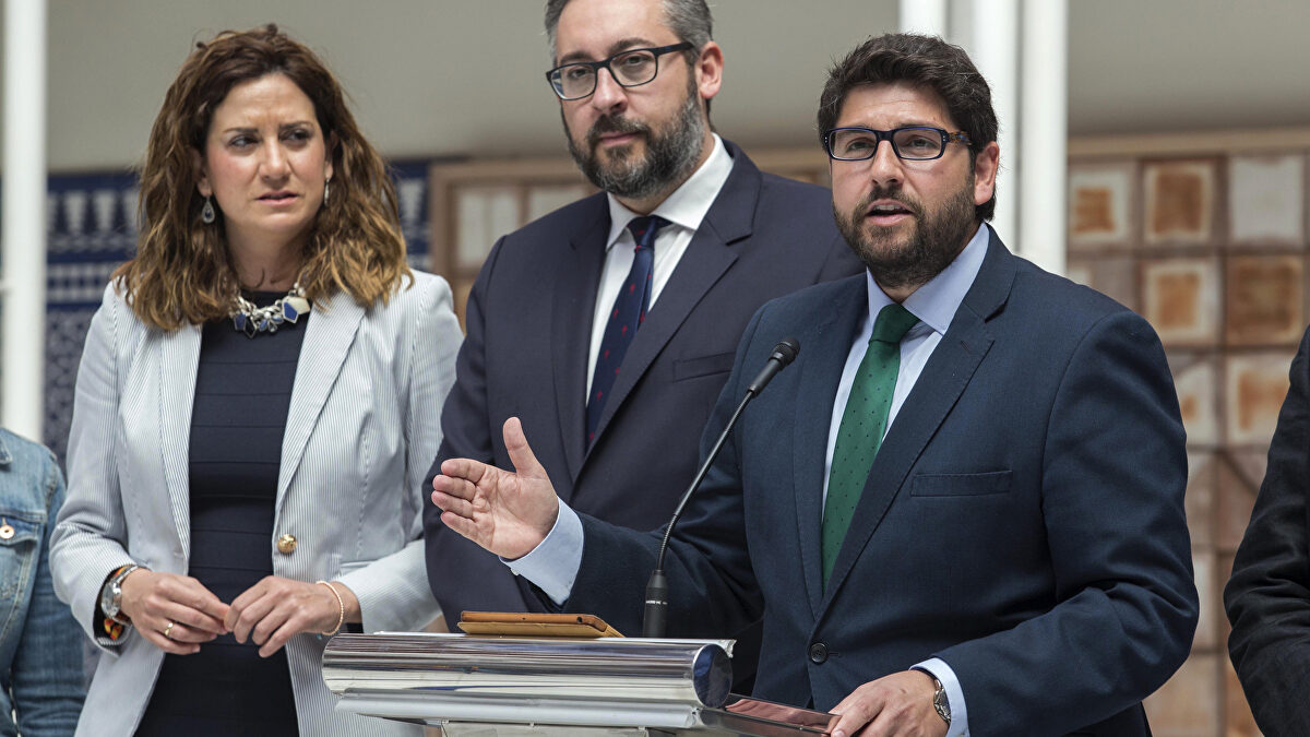 El popular López Miras es elegido presidente de Murcia con la ...