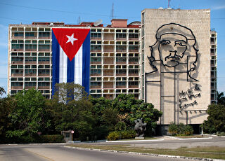 plaza-revolucion-habana-che-guevara.jpg