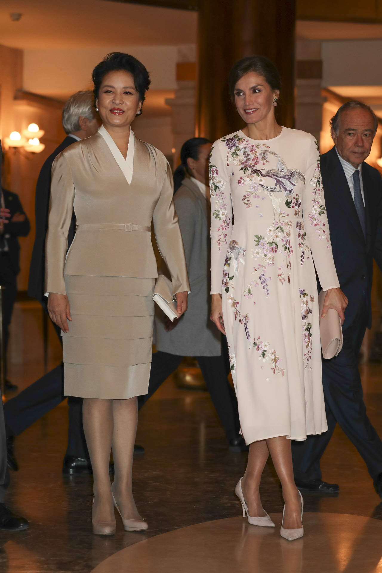 letizia-visitachina2.jpg