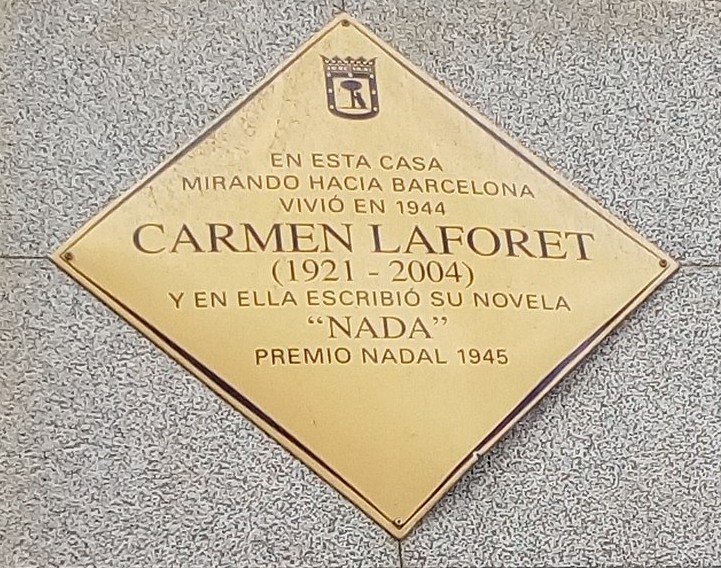placa-carmenlaforet.jpg