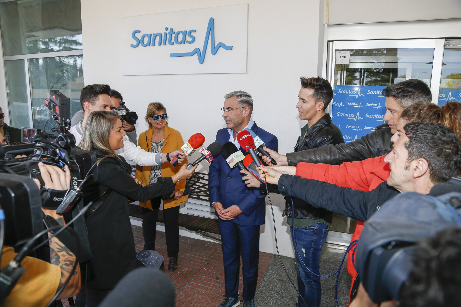 jorge-javier-vazquez-alta-hospital-2.jpg