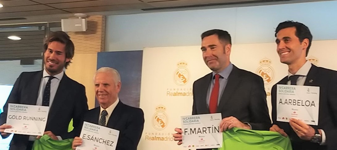 Álvaro Arbeloa (d) y Enrique Sánchez (2i), en la presentación de la Carrera Solidaria. | Guillermo Domínguez