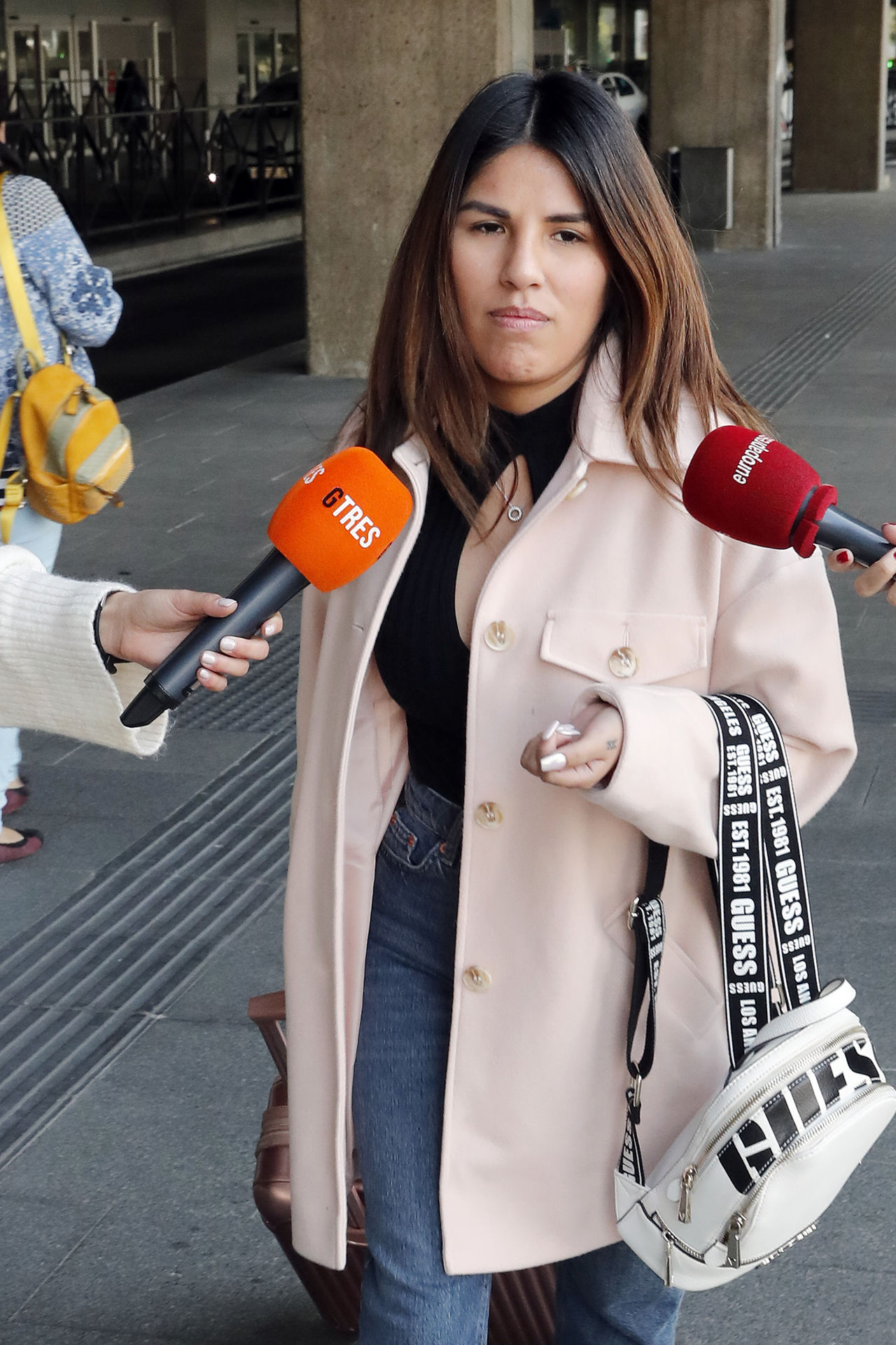 chabelita-pantoja-asraf-beno-aeropuerto-