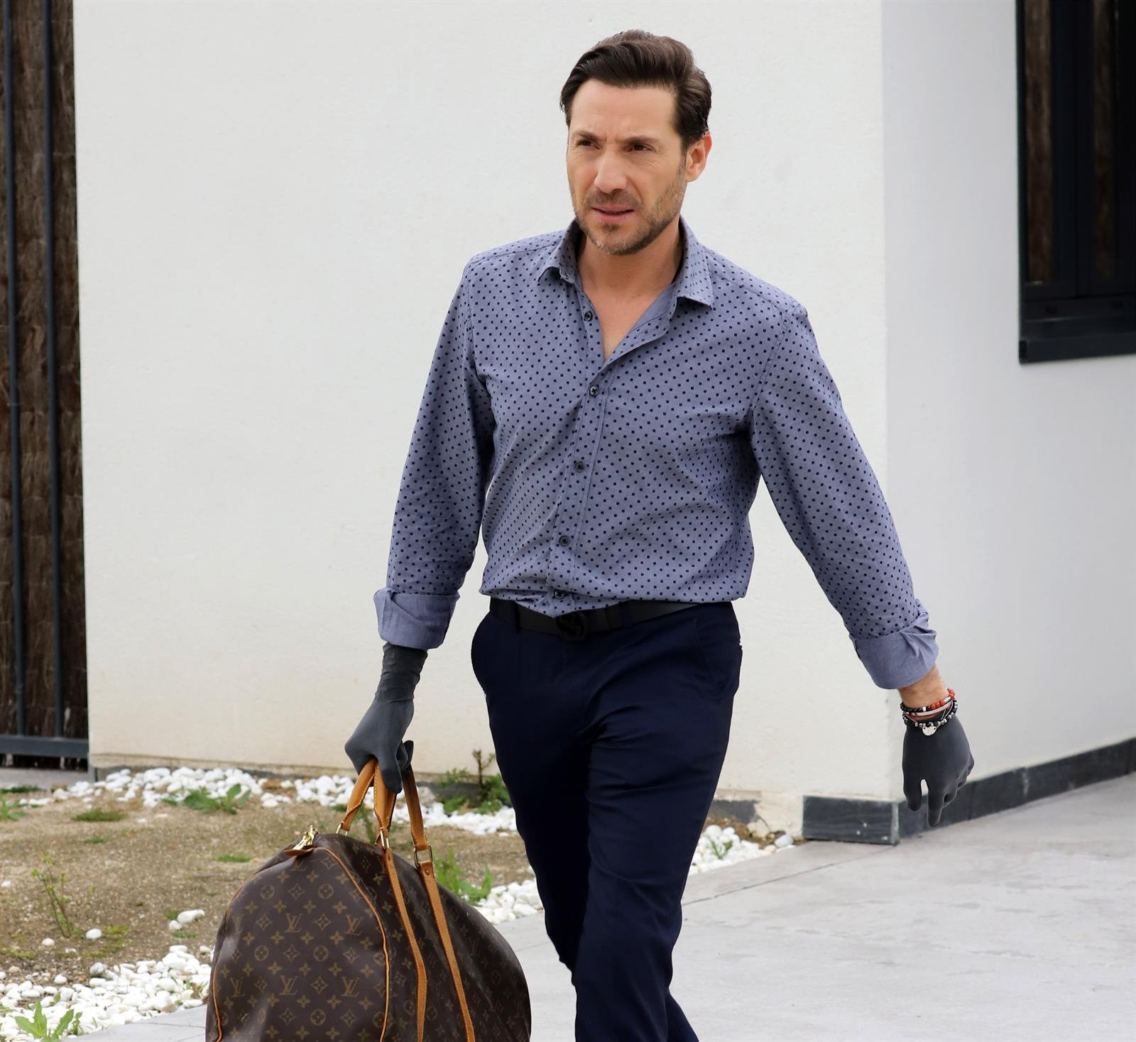 antonio-david-flores-casa-gloria-camila.