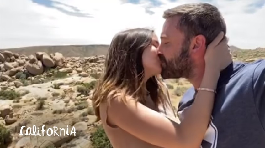 ana-de-armas-ben-affleck-video.jpg