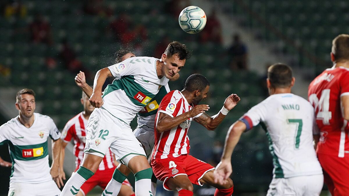 Elche y Girona empatan en la ida del playoff de ascenso