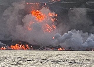 volcan-la-palma-lava-entra-en-el-mar-dia-290921-recorte2.jpg
