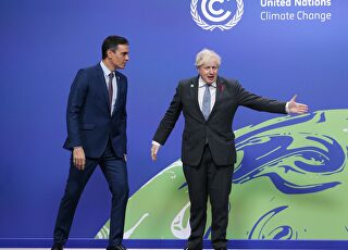 boris-johnson-pedro-sanchez-01112021-glasgow-cumbre-clima.jpg