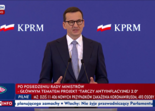 el-primer-ministro-de-polonia-mateusz-morawiecki-en-una-rueda-de-prensa.png