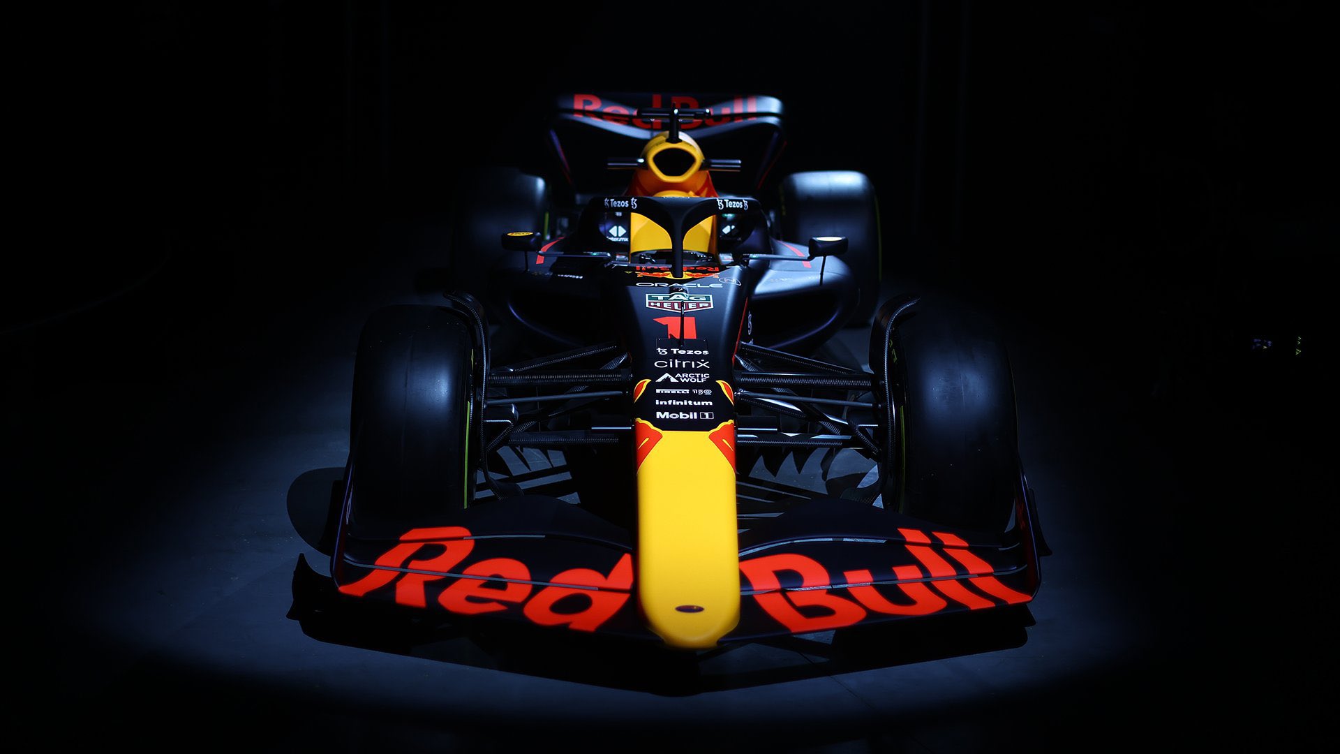 0902-frontal-red-bull.jpg