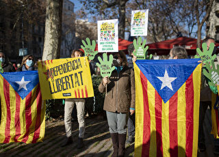 estelada-educacion-cataluna-catalan-manifestacion.jpg