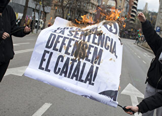 pancarta-catalan090522.jpg