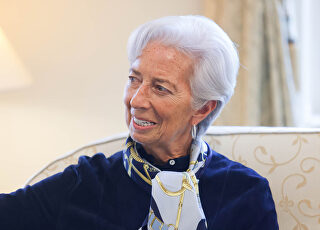 lagarde-1005.jpg
