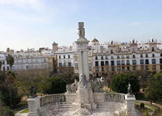 plaza-espana-cadiz.jpg