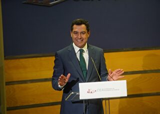juanma-moreno-empresarios-andaluces.jpg