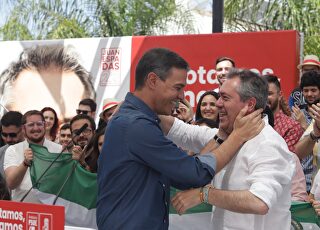 pedro-sanchez-espadas-mitin-andalucia.jpeg