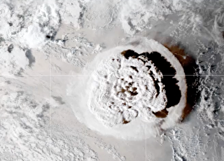 explosion-volcan-tonga.jpg
